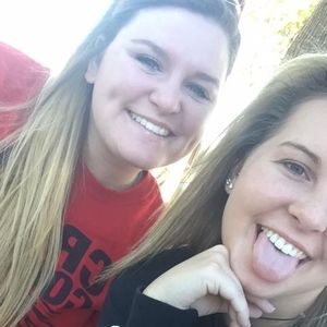 Meet your Posher, Leah